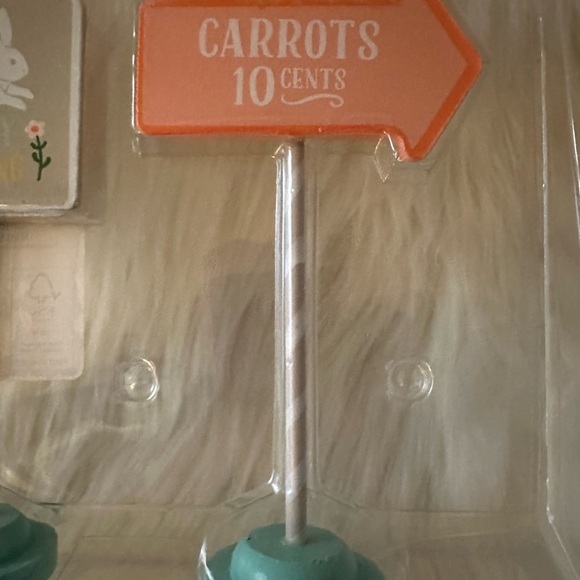 Easter Tiered Tray decor Spritz Mini Signs - Picture 4 of 5